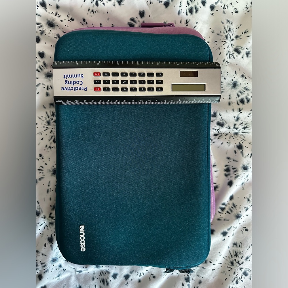 Incase Ipad Case - Picture 7 of 11